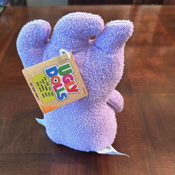 Ugly Dolls New Eye Love You Tray 9"in Plush Surprise Inside Stick… - Picture 2 of 5